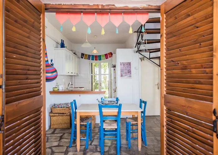 Mola By Halu! * Mola Kalyva